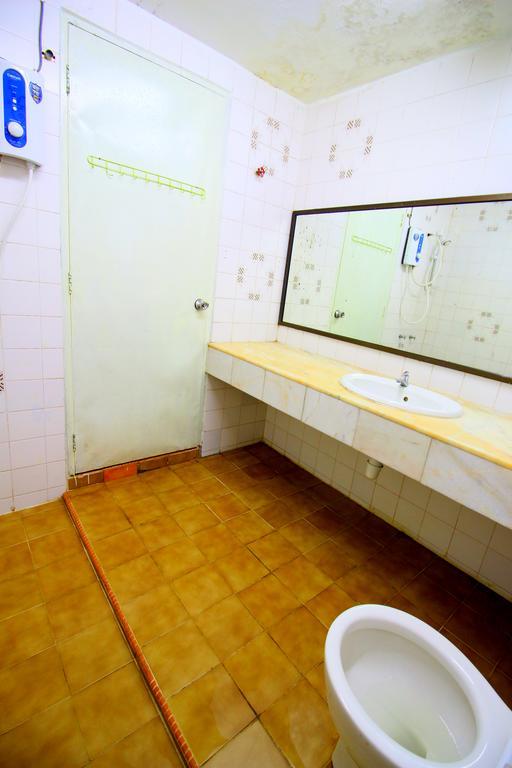 Come Inn Greenvilla كُوالا تيرينغانو المظهر الخارجي الصورة